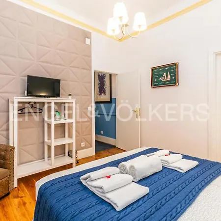 X4clover Apartment *
